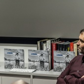 Un momento della presentazione del libro fotografico Kilometro Zero di Stefano Pia nell'ambito di Incontri con l'autore. © Marco Foglia/FPschool.